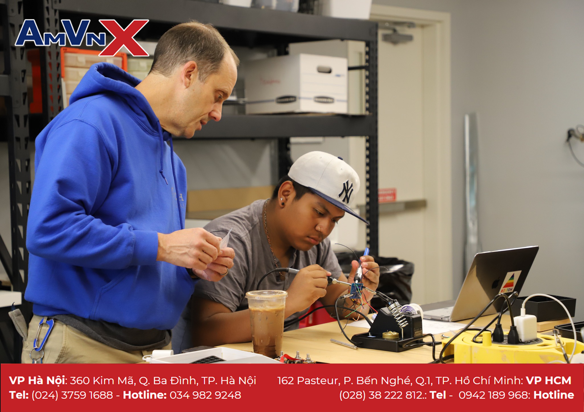 Trường nội trú Chapel Hill Chauncy HalL