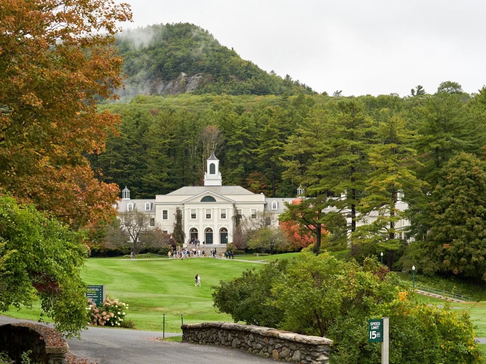 Berkshire School Là Trường Gì?Học Phí, Tuyển Sinh & Đánh Giá Chi Tiết 2026