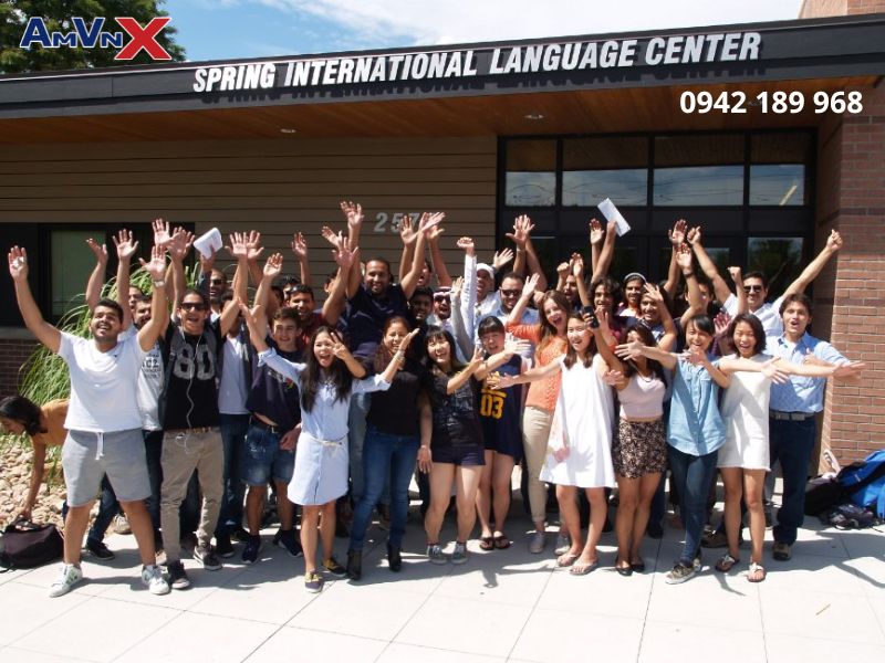 Chương trình giảng dạy tại Trường nội trú Spring Street International School