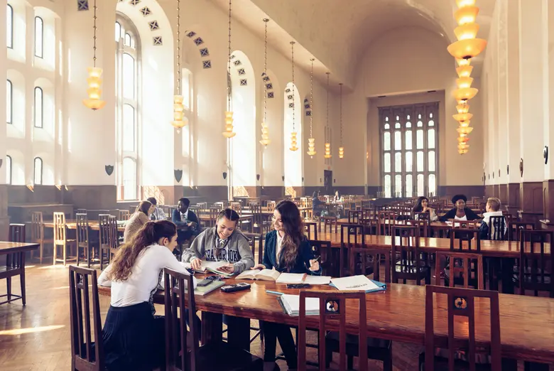 Cranbrook Schools - bệ phóng giúp học sinh Việt Nam vào các trường Đại học TOP