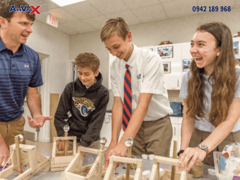 Cuộc sống của học sinh tại trường nội trú  The Bolles School