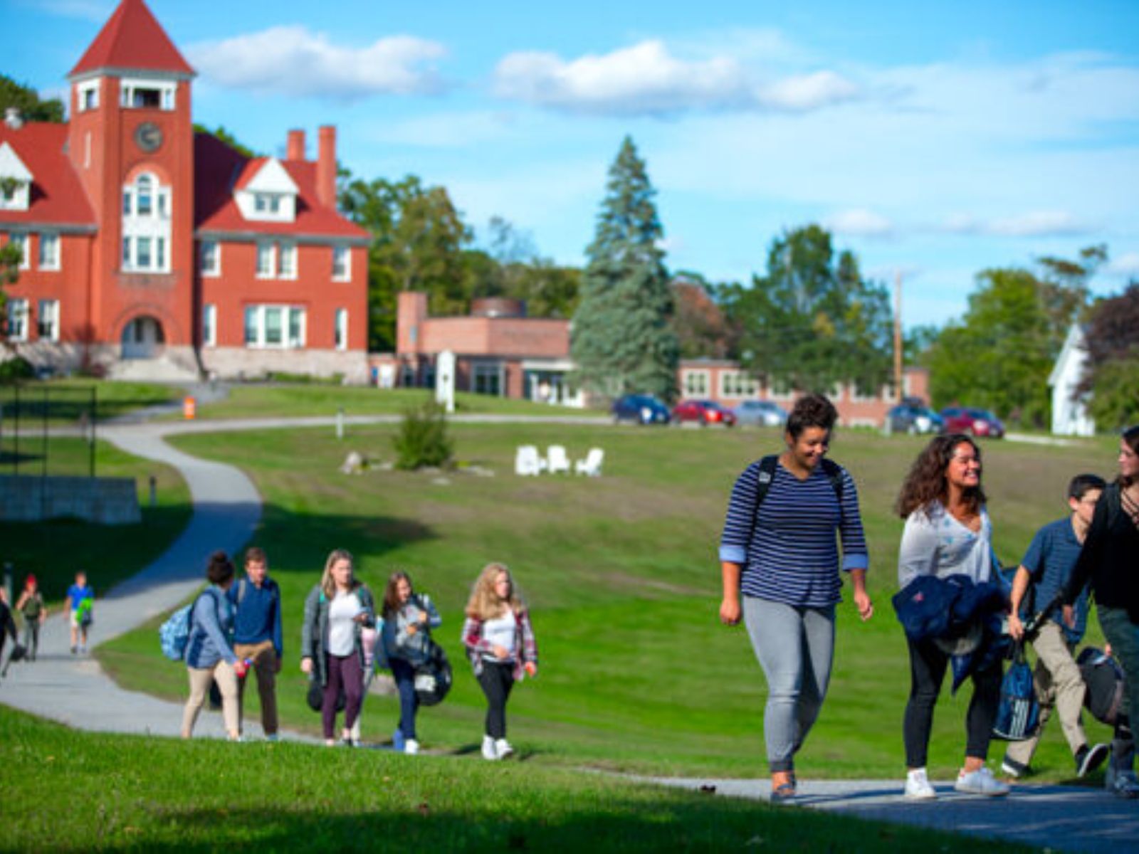 Hebron Academy: Thông Tin Chi Tiết & Học Phí Mới Nhất 2024-2026