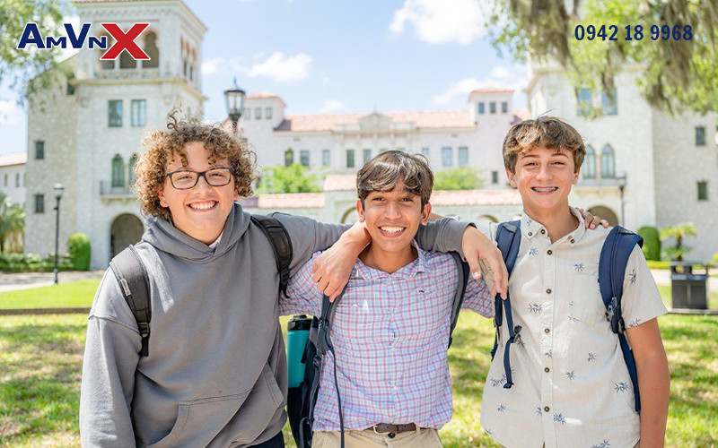 Hoạt động ngoại khóa đa dạng, toàn diện