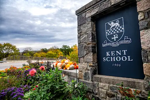 Kent School: Học Phí, Tuyển Sinh & Đánh Giá Chi Tiết 2026