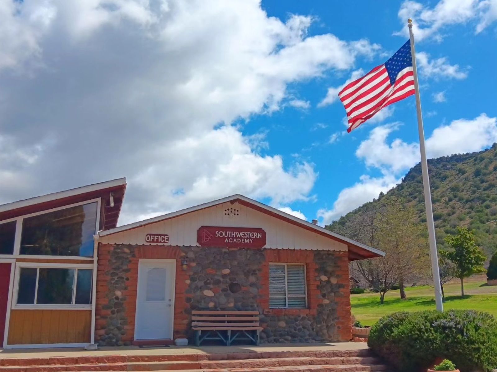 Khám Phá Southwestern Academy: Học Tập tại Hai Campus Độc Đáo ở Mỹ