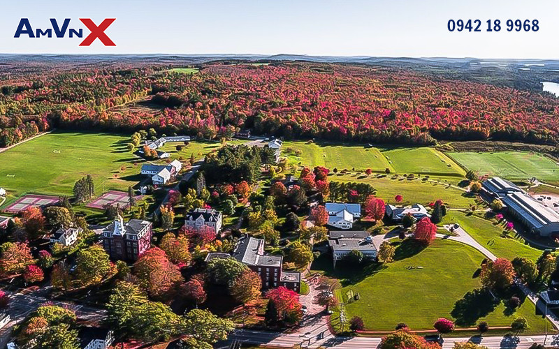 Khuôn viên xinh đẹp và cơ sở vật chất hiện đại tại Trường nội trú Kents Hill School