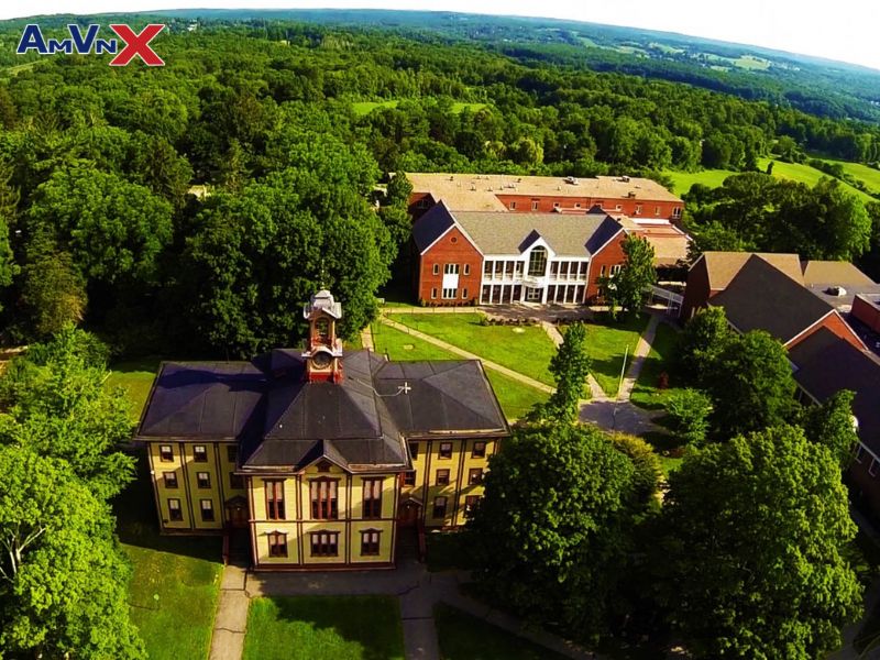 Những điều cần biết về Trường nội trú The Woodstock Academy