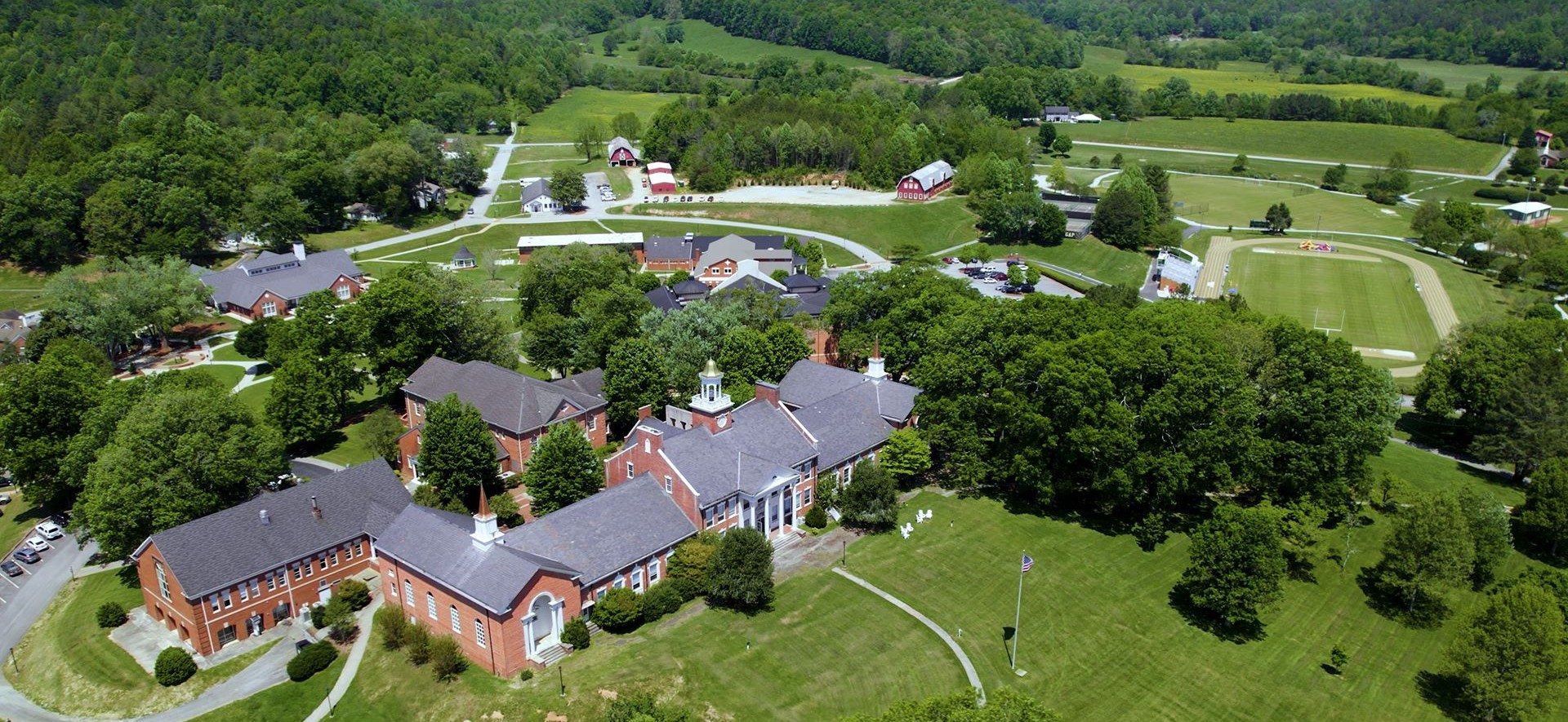 Rabun Gap-Nacoochee School