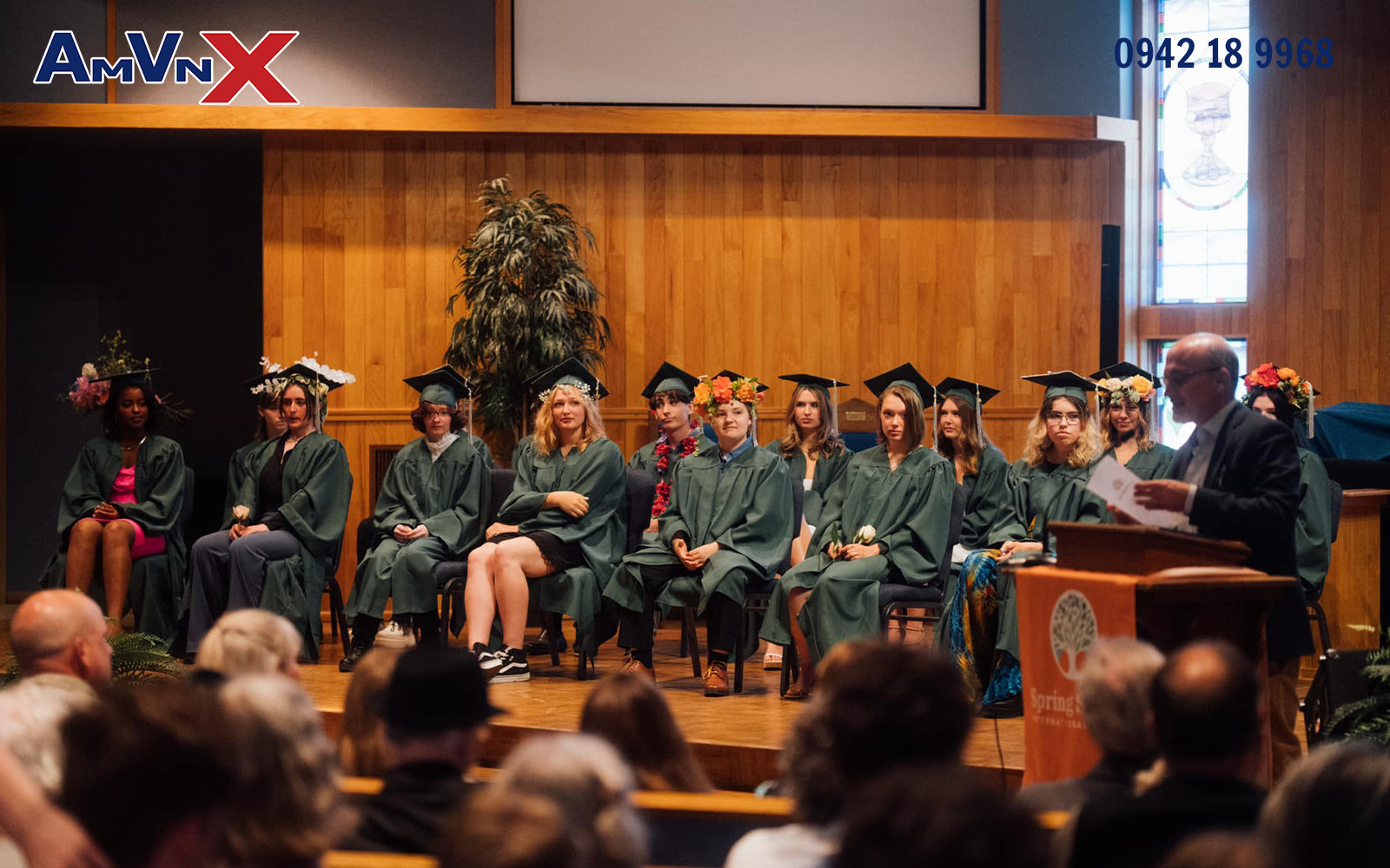 Tỉ lệ giáo viên: học sinh hợp lí với đội ngũ giáo viên giàu kinh nghiệm, tận tâm với từng học sinh