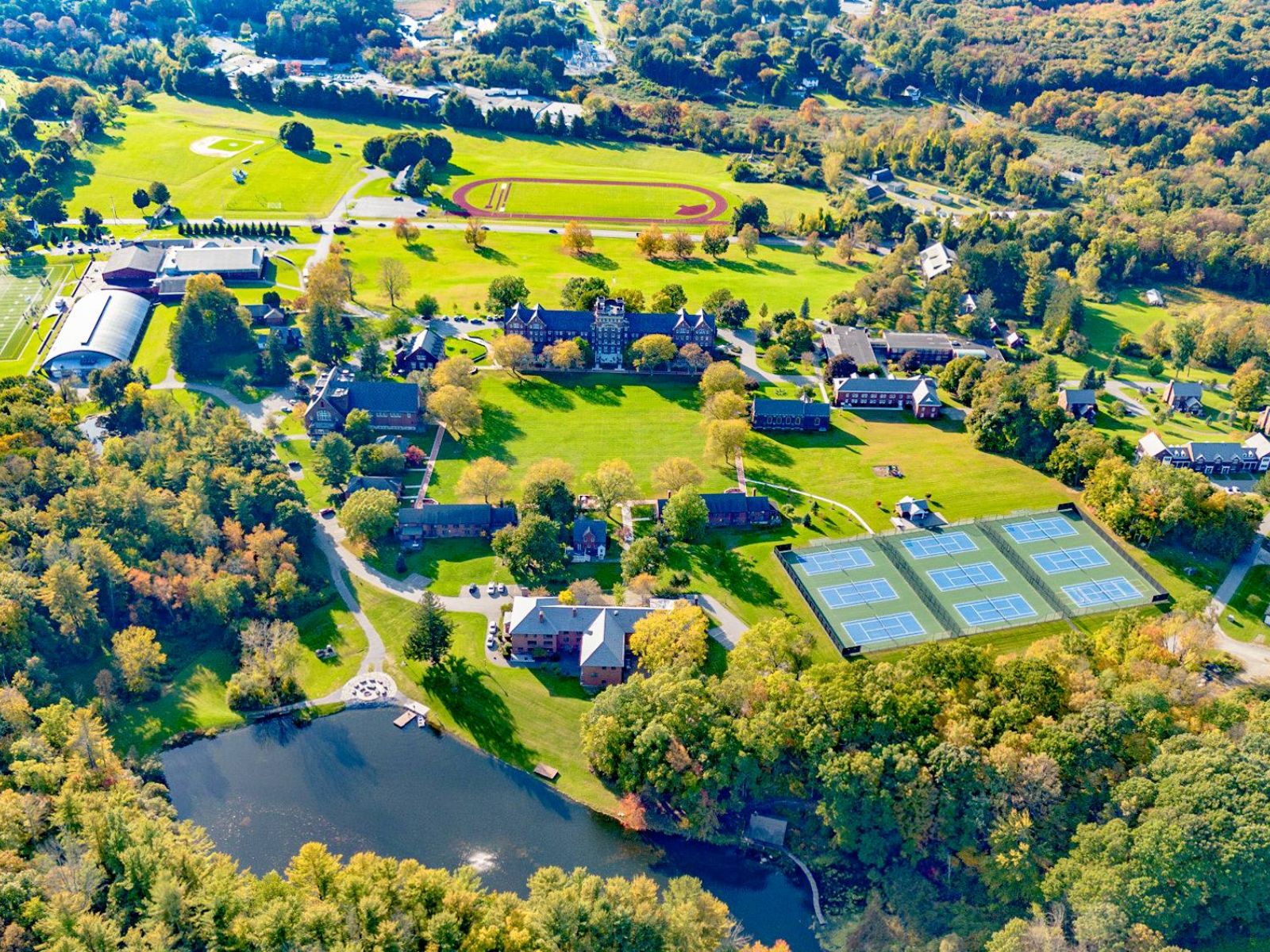 Trinity-Pawling School: Ngôi trường nam sinh Mỹ rèn luyện ý chí từ