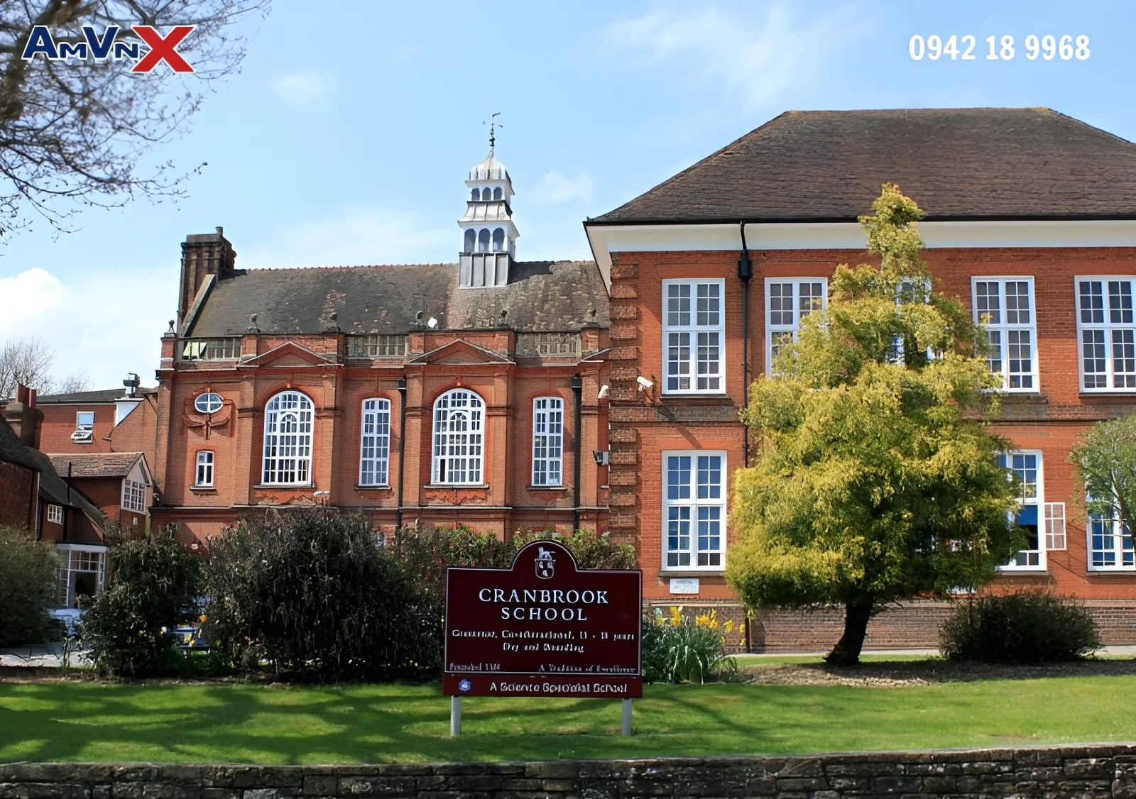 Trường nội trú Cranbrook School - một trong những trường dự bị đại học và cao đẳng hàng đầu tại Hoa Kỳ