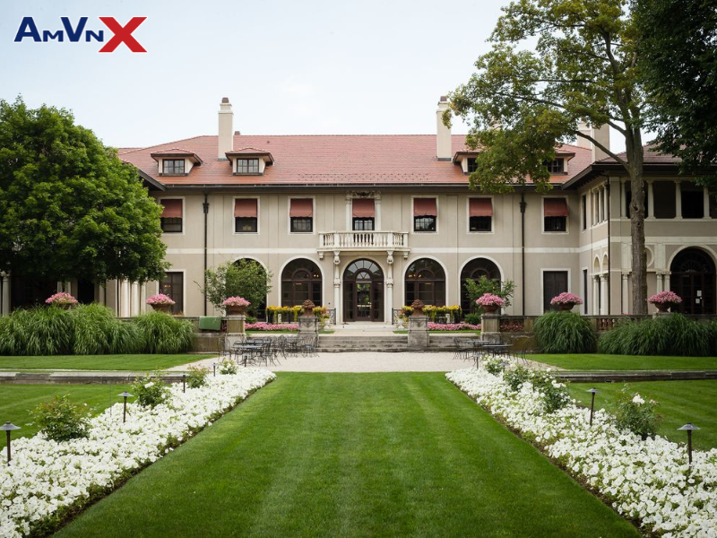 Trường nội trú Lake Forest Academy khám phá về Học bổng và Hỗ trợ tài chính