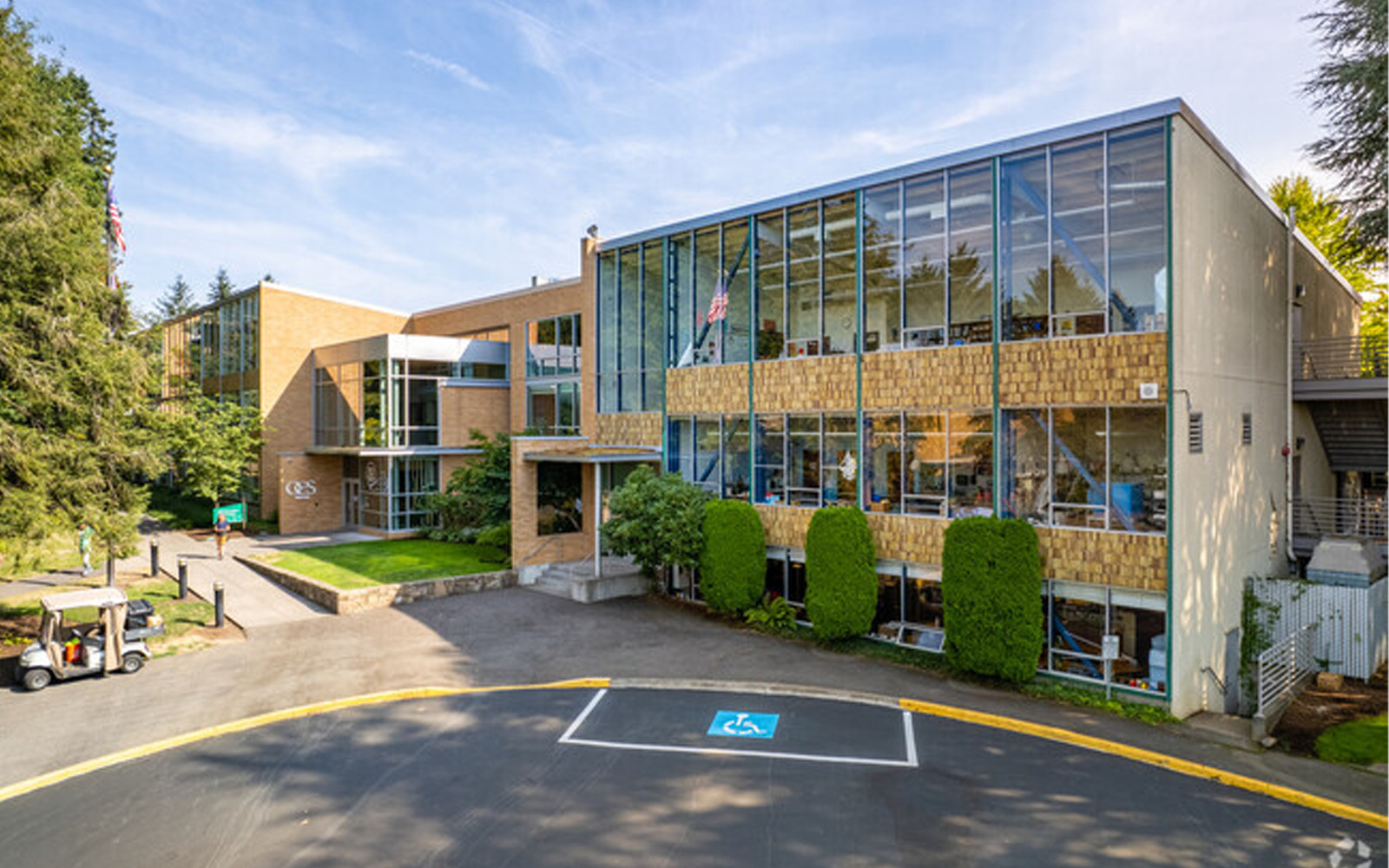 Môi trường học tập đa dạng, trải nghiệm tại Trường nội trú Oregon Episcopal School