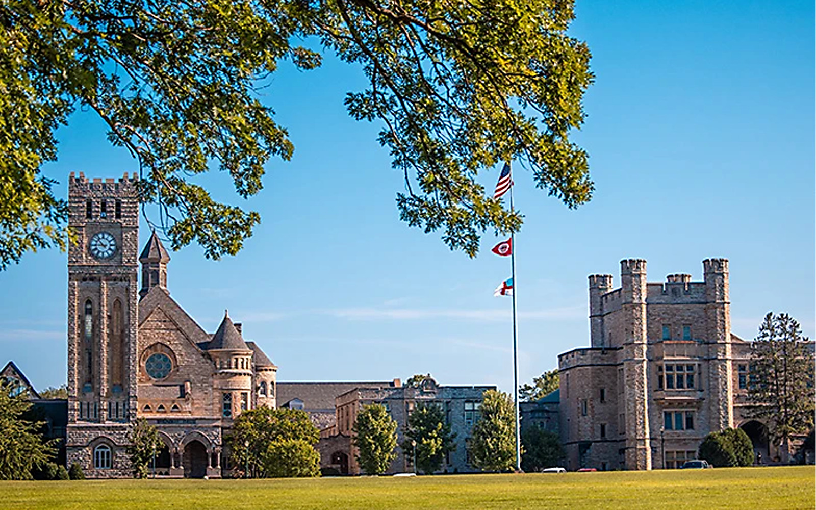 Trường nội trú Shattuck-St. Mary's School: Chi tiết về chương trình Học bổng và Hỗ trợ tài chính