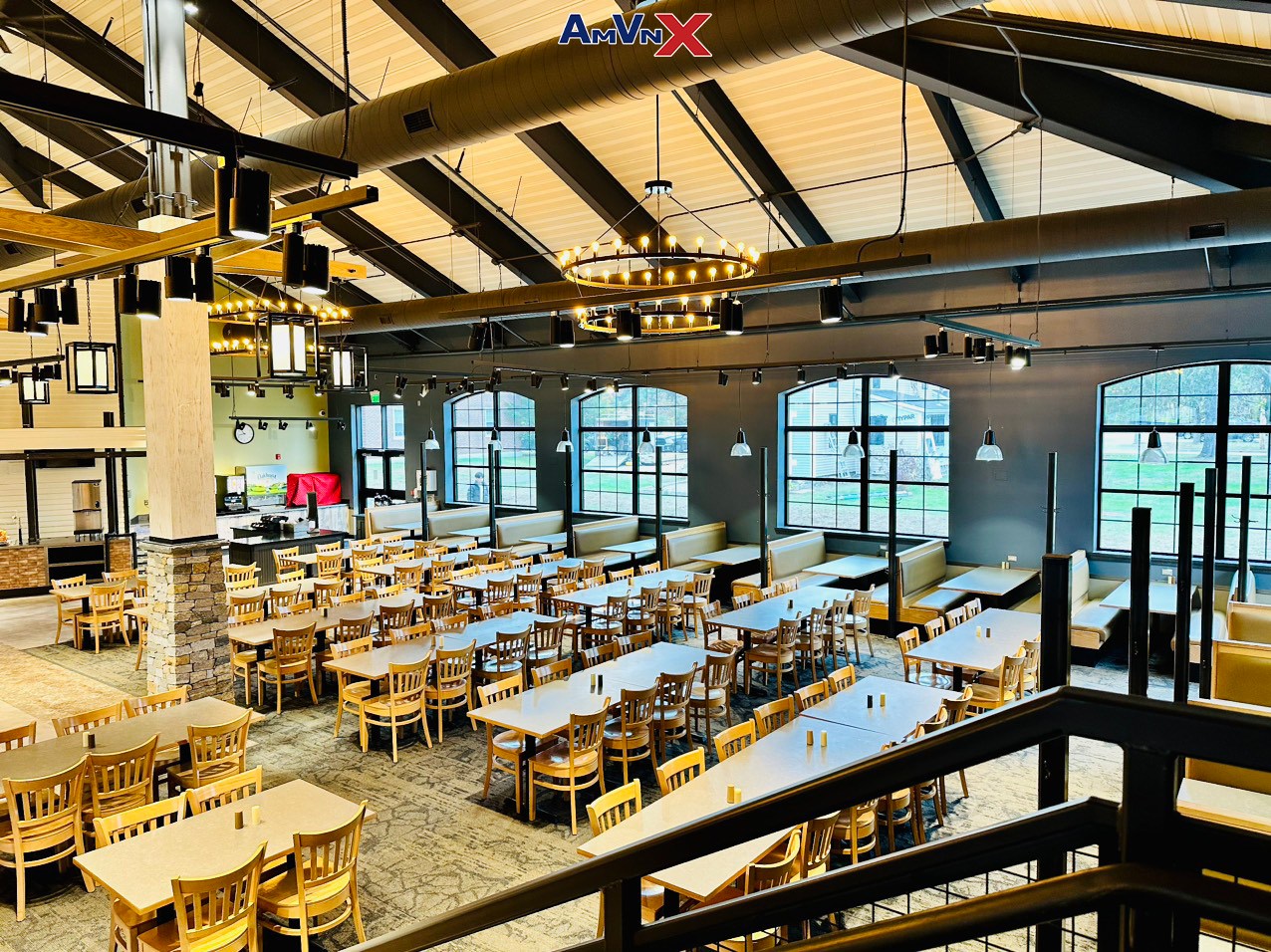 Trải nghiệm nhà hàng chuẩn 5 sao tại Fryeburg Academy