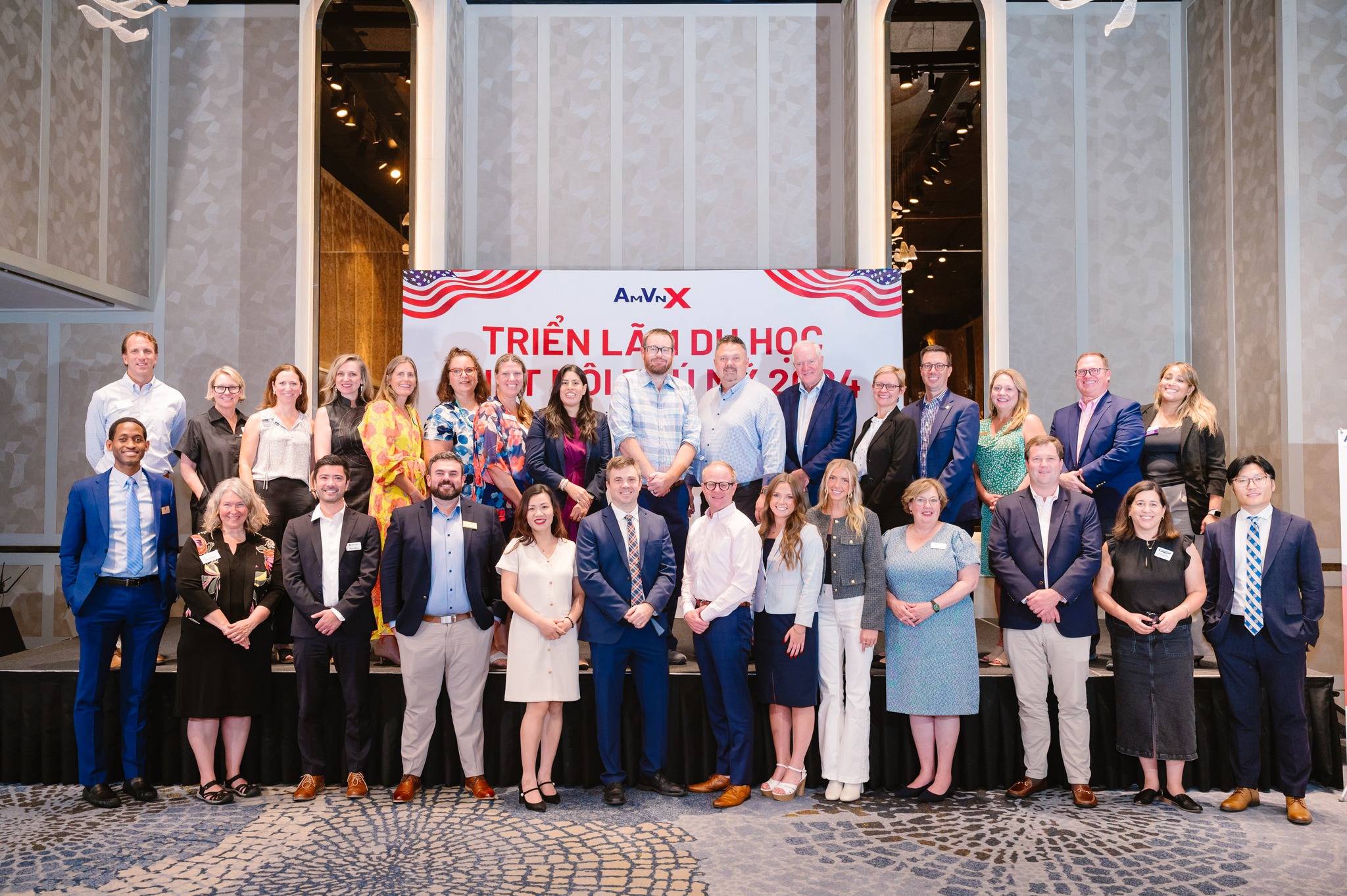 Hội Thảo Du Học Mỹ AMVNX: Nắm Bắt Cơ Hội Với Chính Sách Visa Mới Nhất