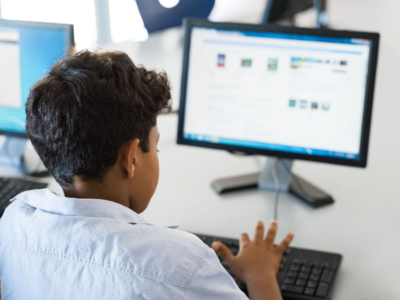 Phỏng Vấn Với Đại Diện Tuyển Sinh Mỹ: Checklist & Các Câu Hỏi Phổ Biến