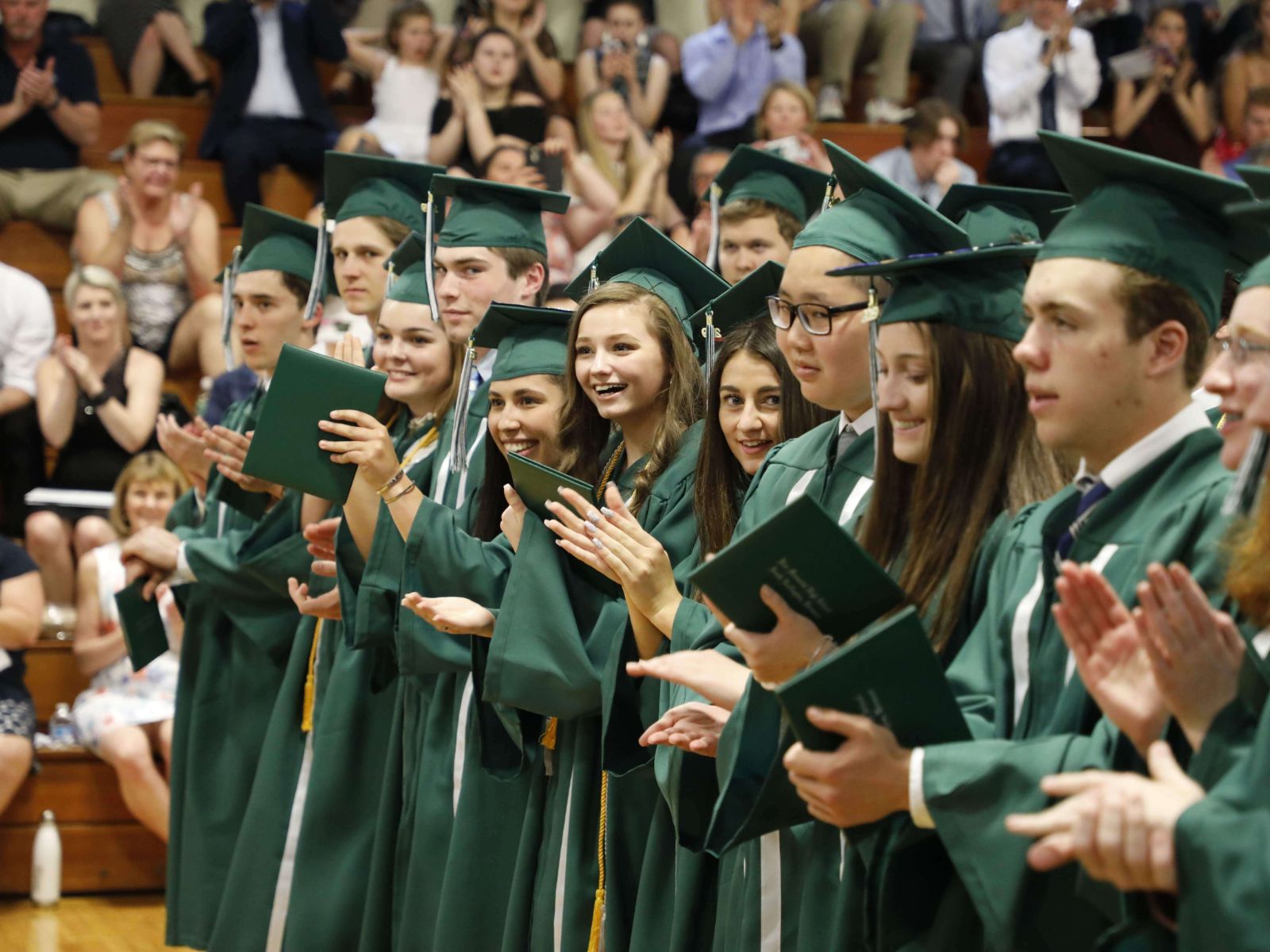 Kỳ nghỉ học sinh nội trú Mỹ: Hướng dẫn toàn diện cho phụ huynh Việt Nam