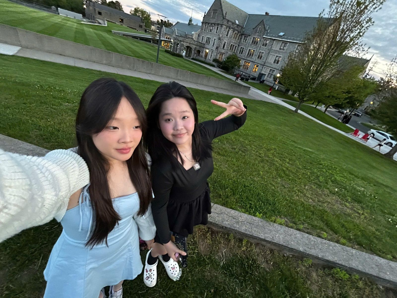 Hành trình du học Mỹ tại Emma Willard School đến NYU danh giá của Phúc Nghi (AMVNX)