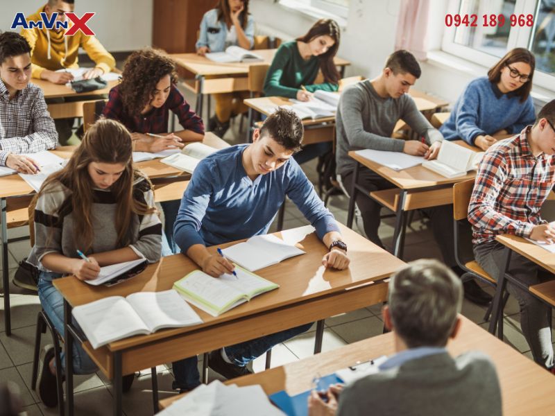 Tại sao du học cấp 3 tại Mỹ càng trở nên phổ biến?