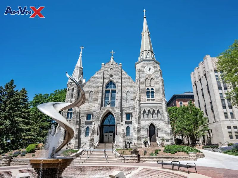 Trường Đại học Mỹ cho bạn muốn theo ngành kinh doanh: Creighton University