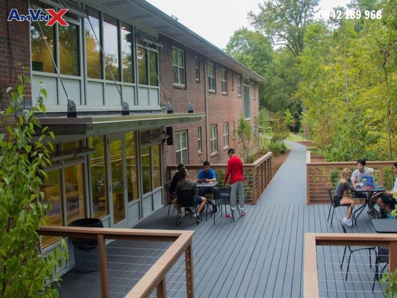 Trường THPT nội trú Chapel Hill-Chauncy Hall School