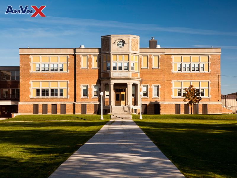 Trường THPT nội trú Mỹ hỗ trợ định hướng chọn ngành và chọn trường