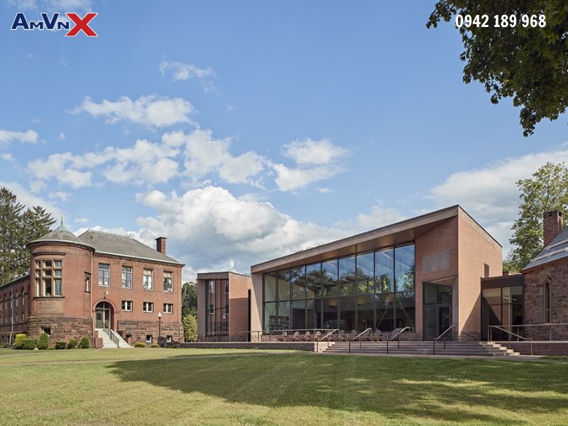 Trường THPT nội trú Wilbraham & Monson Academy